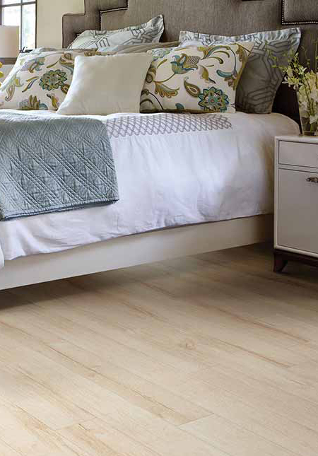 white oak light floors in kitchen